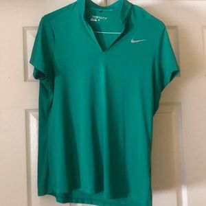 Nike v-neck pop collar golf shirt